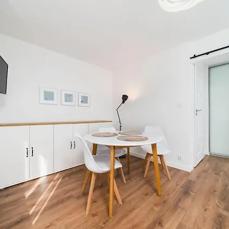 Close To Everywhere, Cosy Place Appartement *