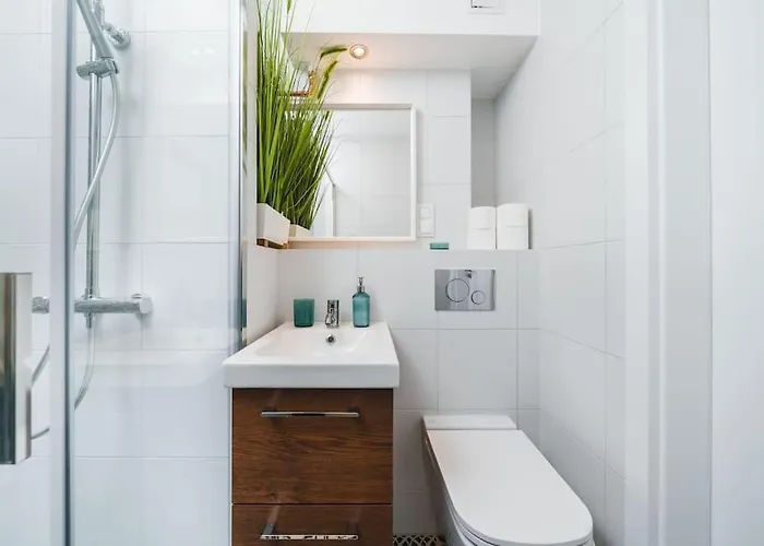 Close To Everywhere, Cosy Place *