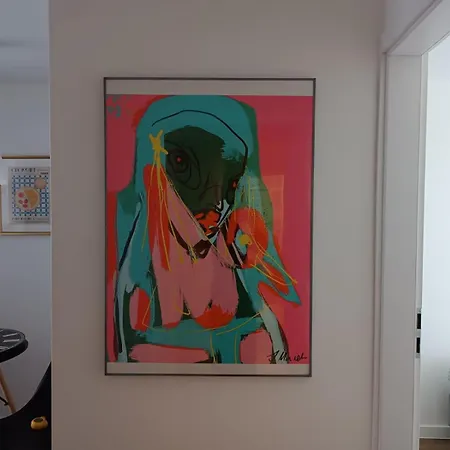 Close To Everywhere, Cosy Place